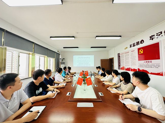 設(shè)計院本部各部門進行宣貫。佟晨琳 攝（修圖）.jpg